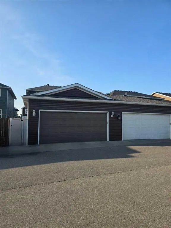 29 Redstone Common NE