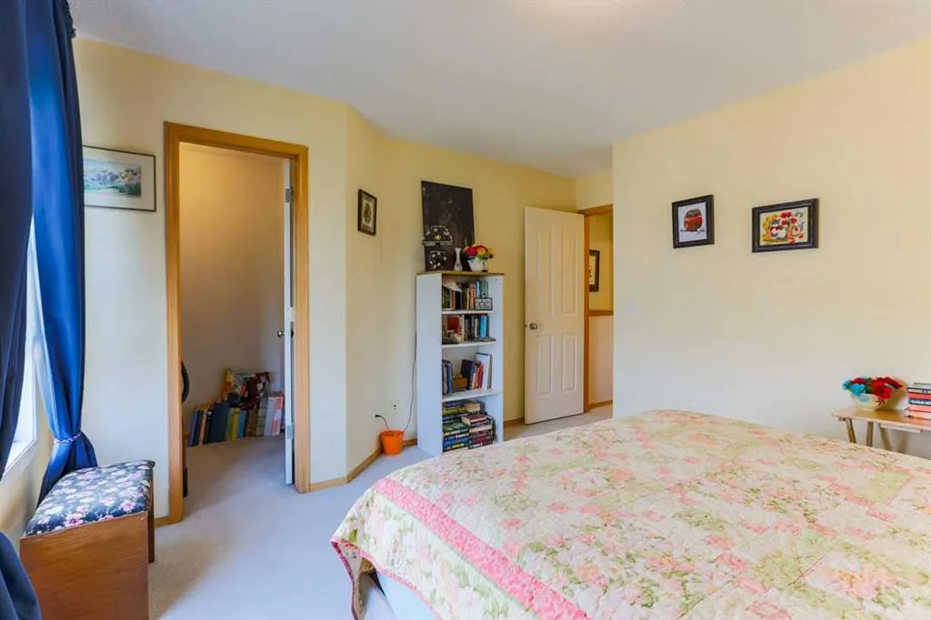 246 Cramond Court SE