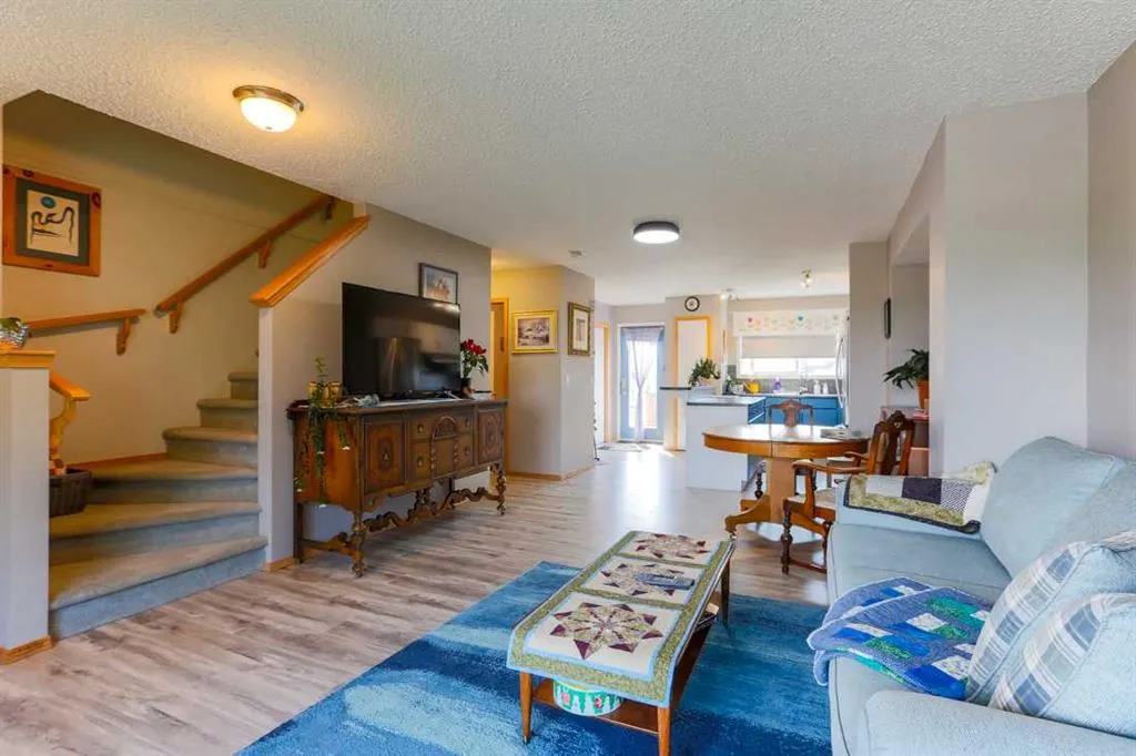 246 Cramond Court SE