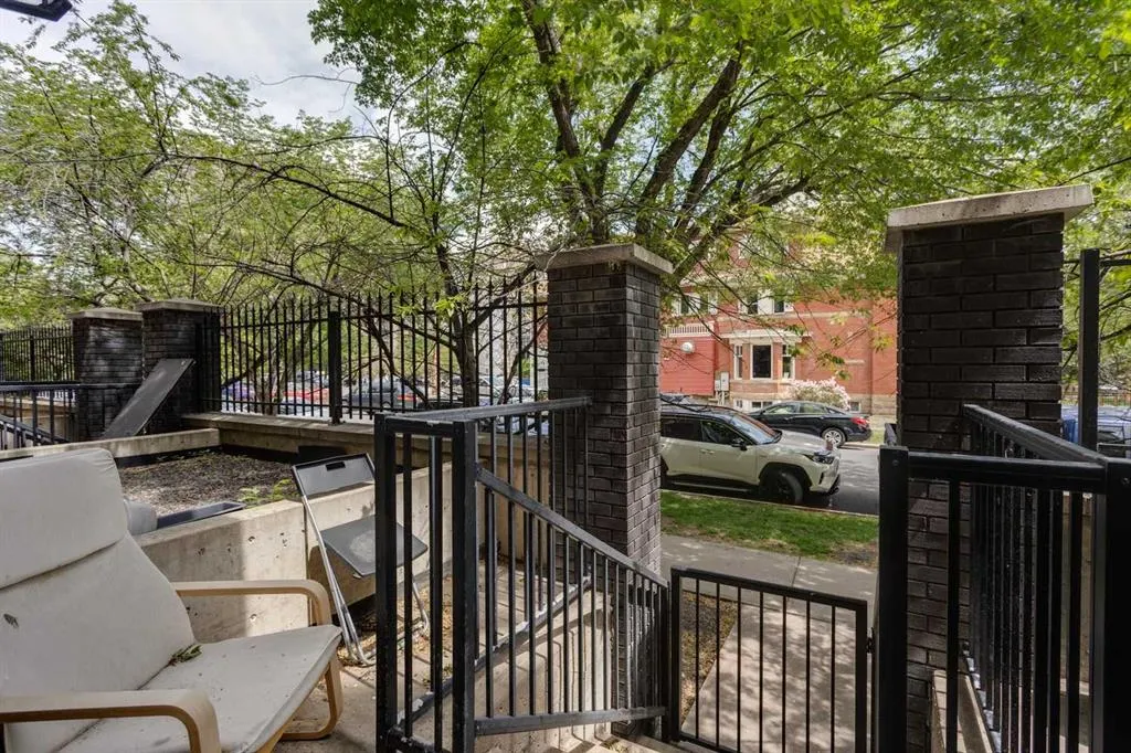 1000 15 Avenue SW, #105