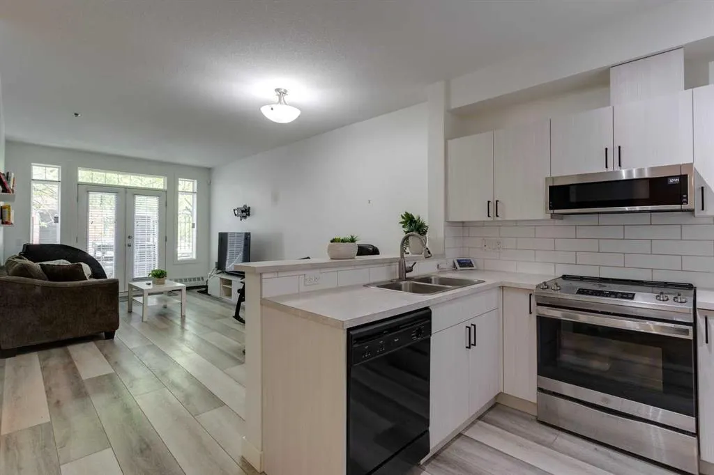 1000 15 Avenue SW, #105