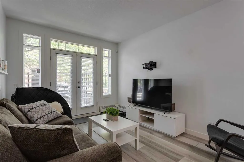 1000 15 Avenue SW, #105