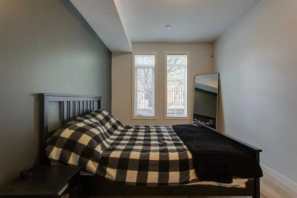 1000 15 Avenue SW, #105