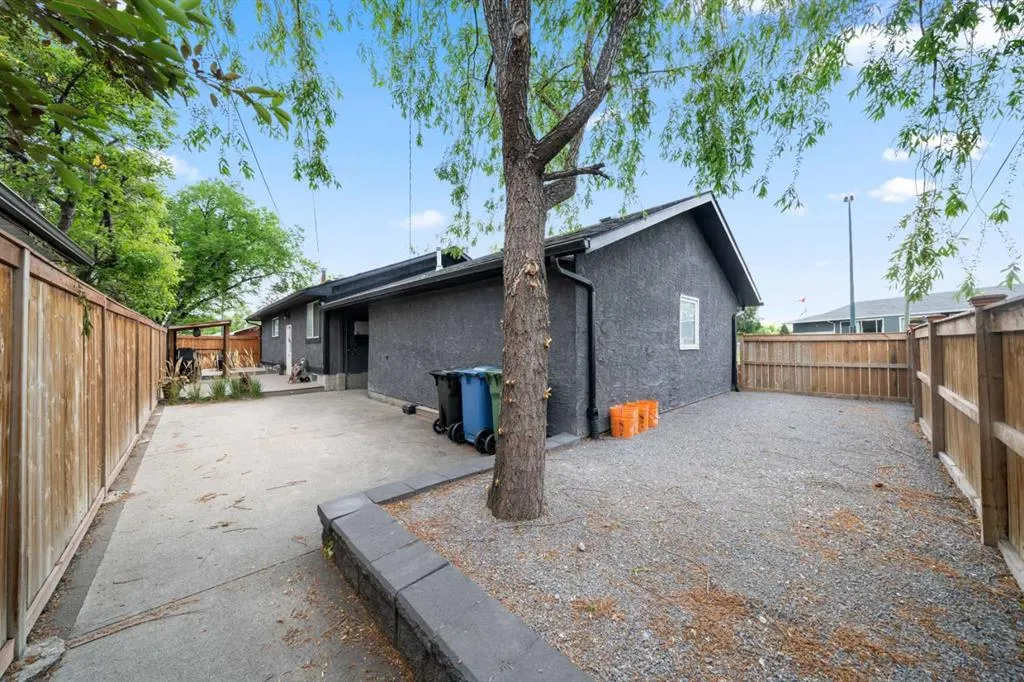 2531 Southwood Drive SE
