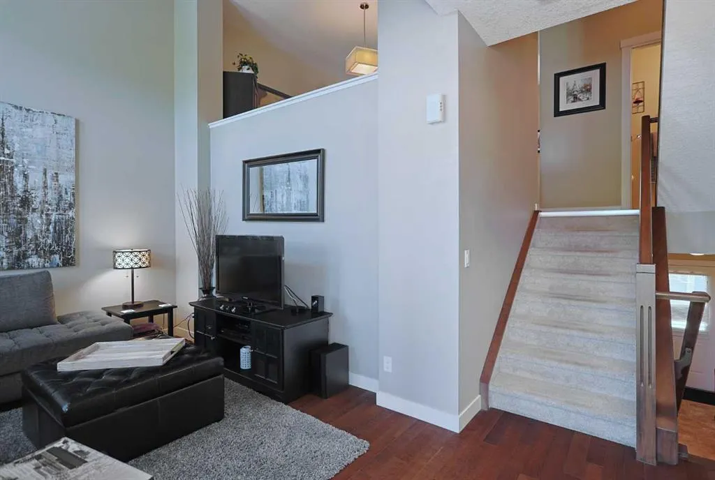 505 Evanston Square NW