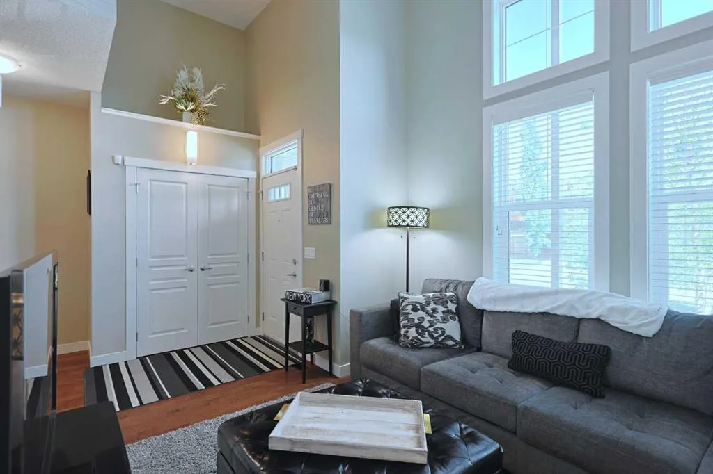505 Evanston Square NW