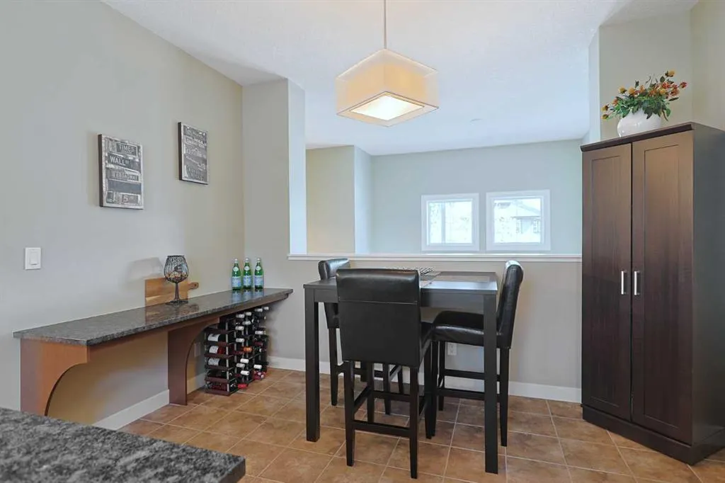 505 Evanston Square NW
