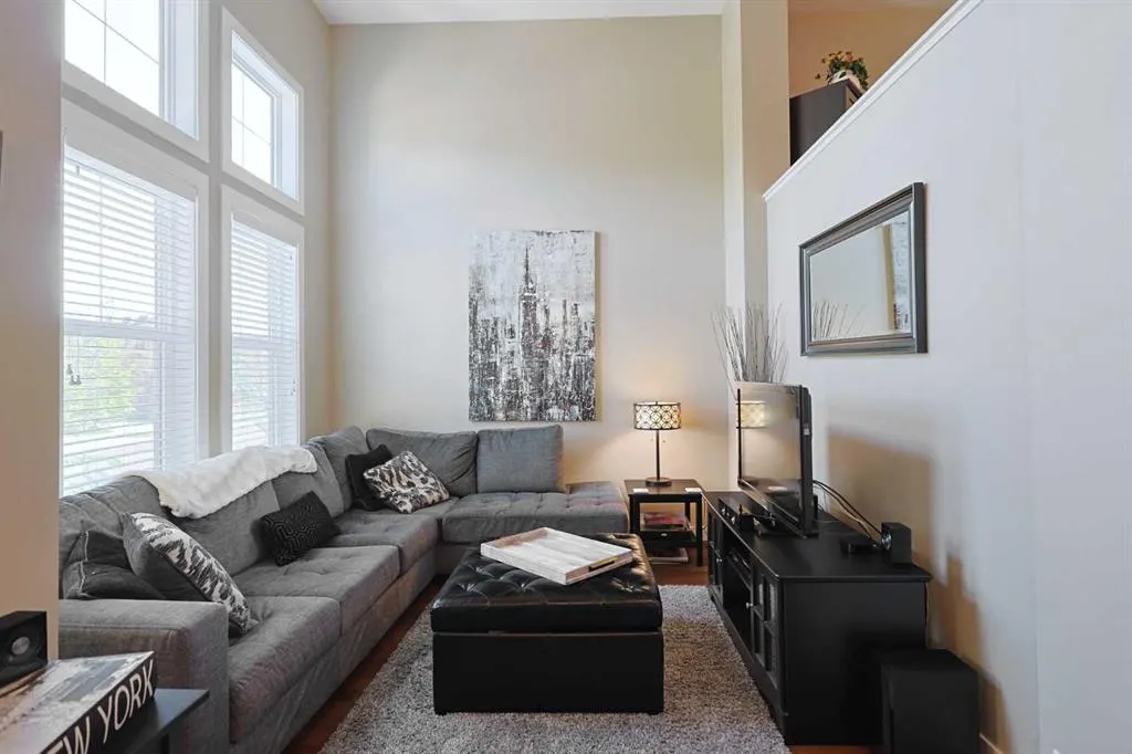 505 Evanston Square NW