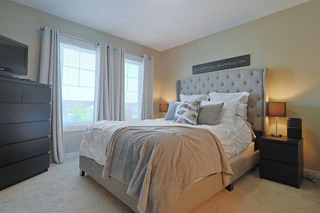 505 Evanston Square NW