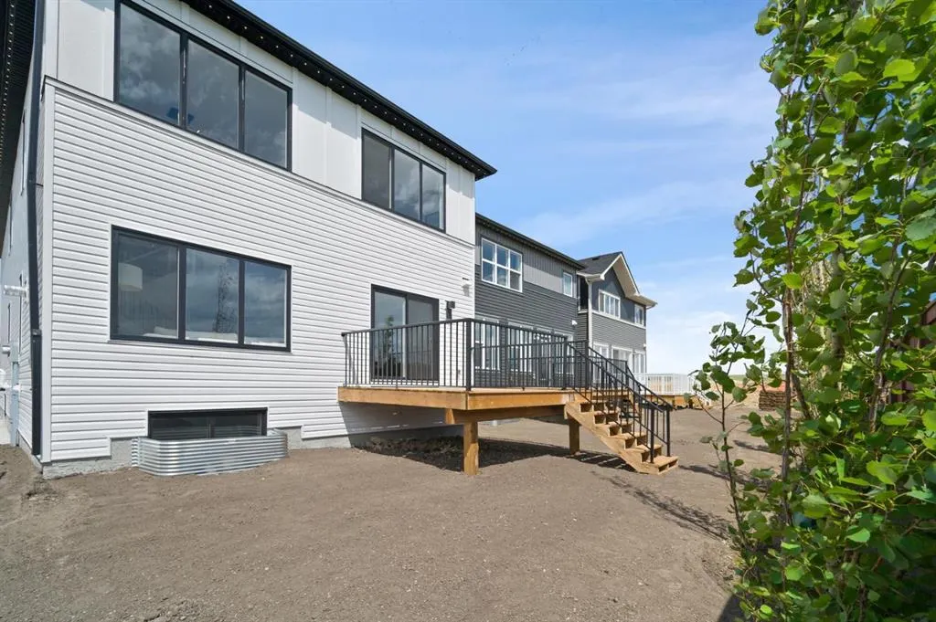 136 Carringvue Place NW