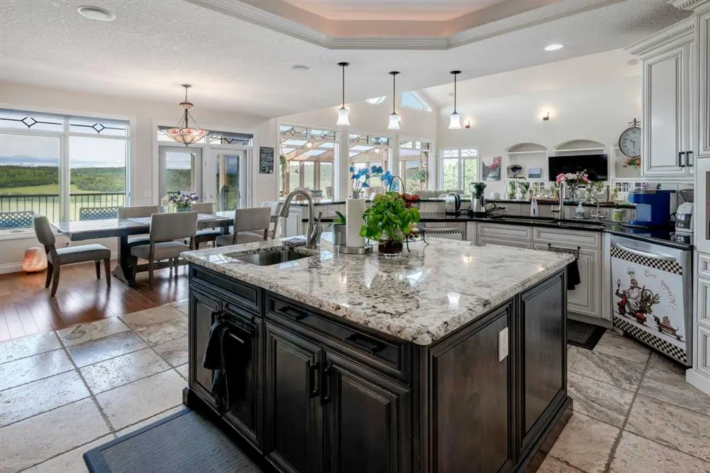 274256 272 Street W, #100