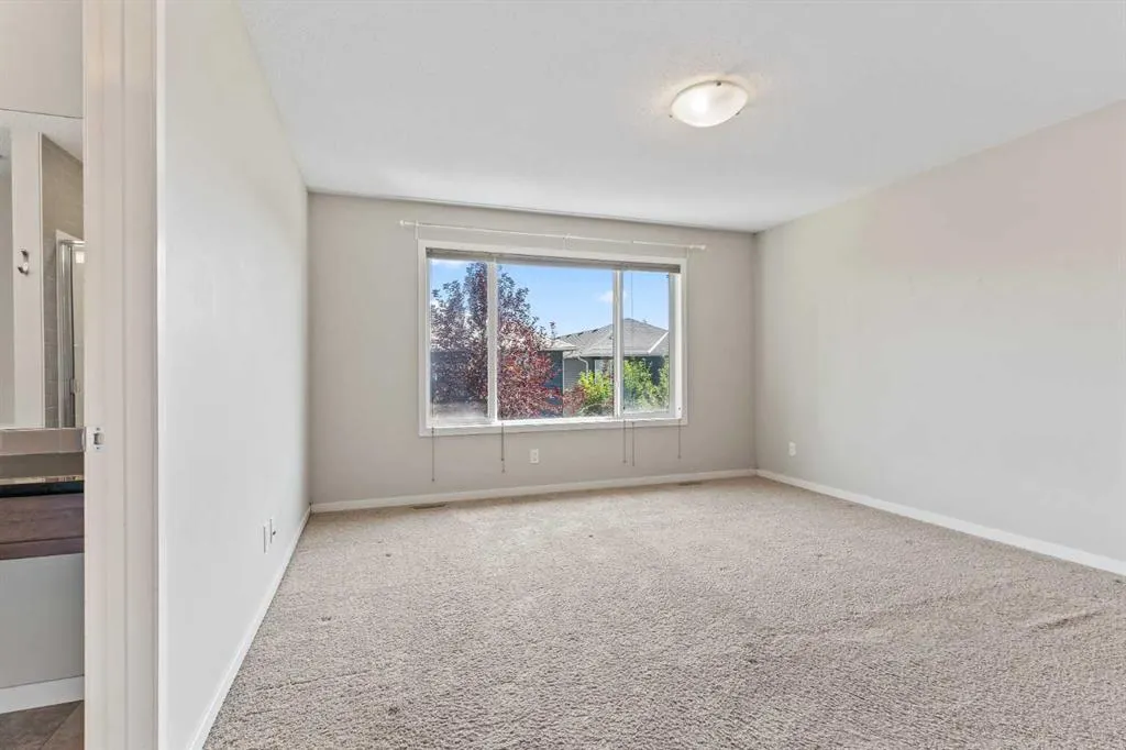 77 Auburn Glen Common SE