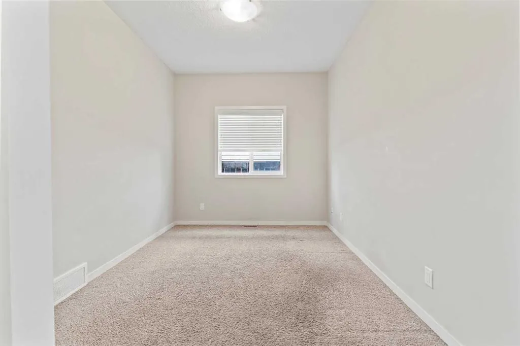 77 Auburn Glen Common SE