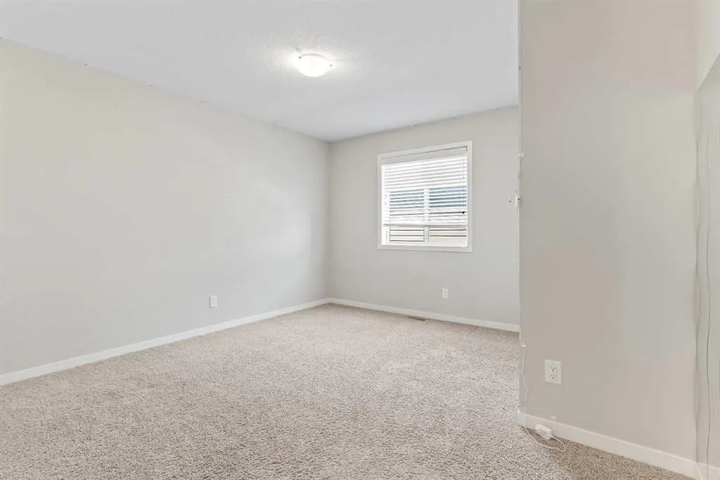 77 Auburn Glen Common SE