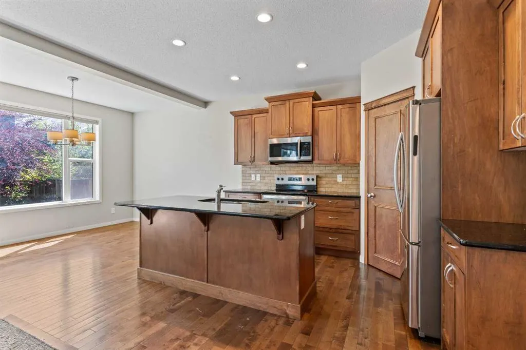 77 Auburn Glen Common SE