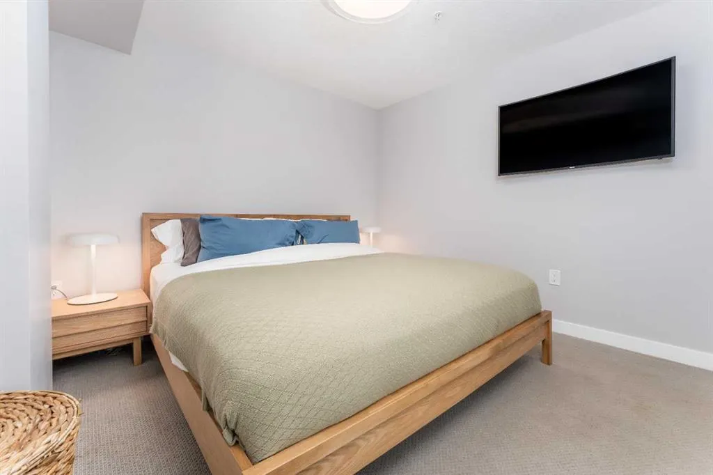 810 7th Street, #108