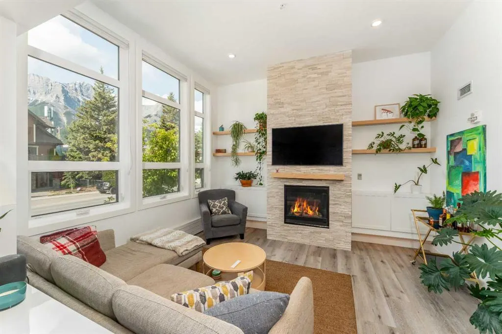 810 7th Street, #108