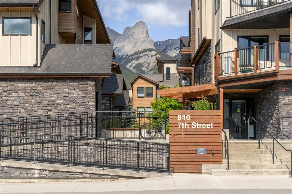 810 7th Street, #108