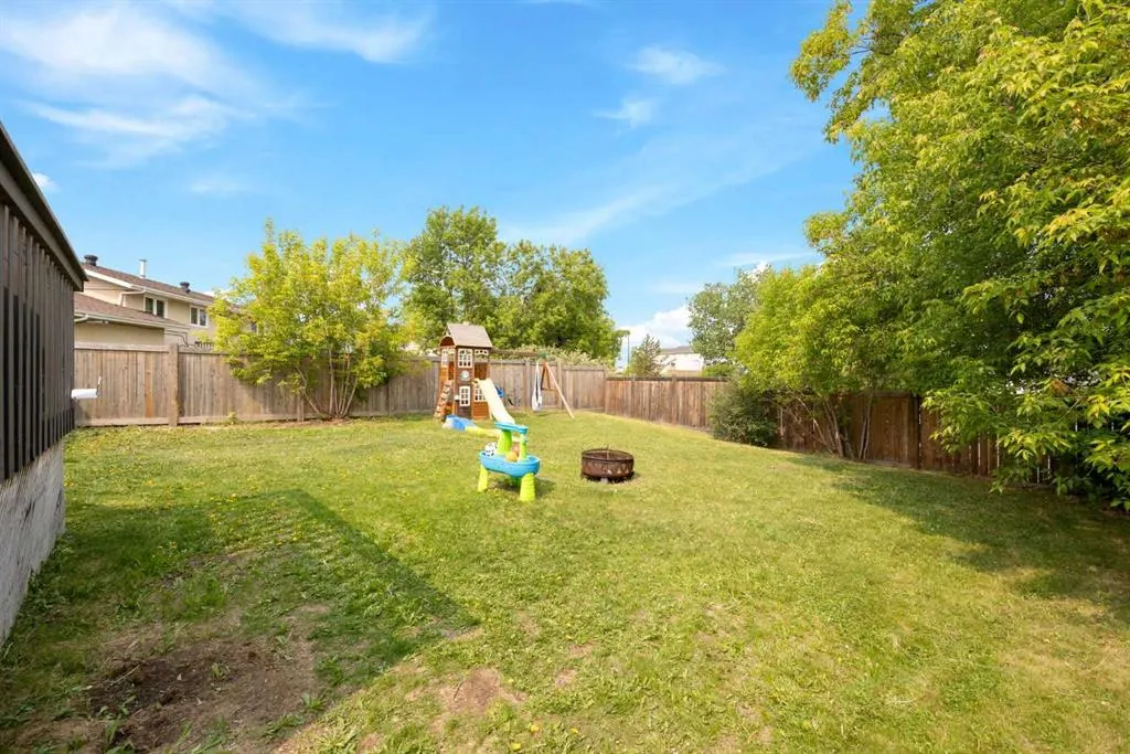 169 Beaufort Crescent