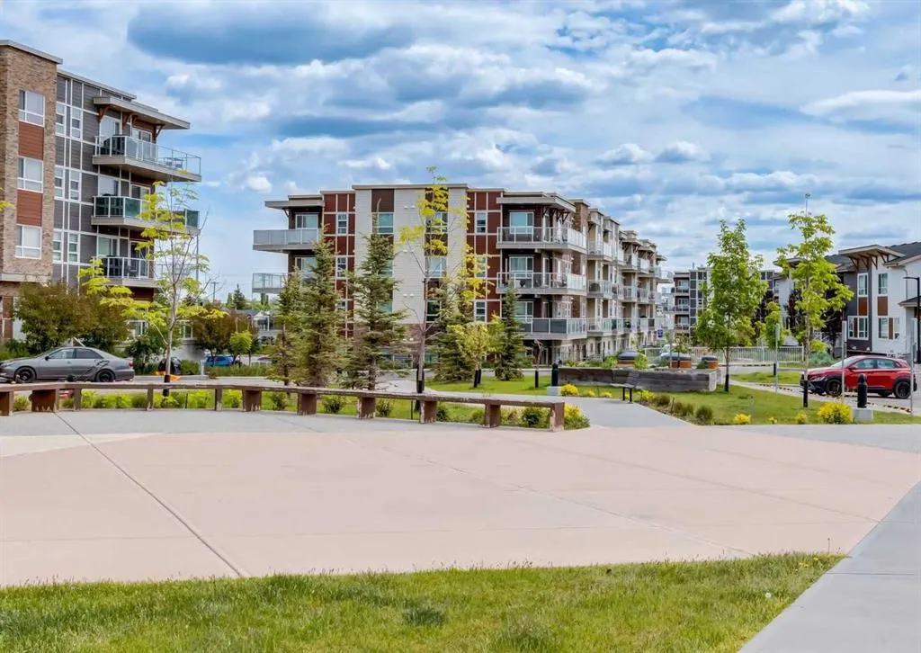 370 Harvest Hills Common NE, #113