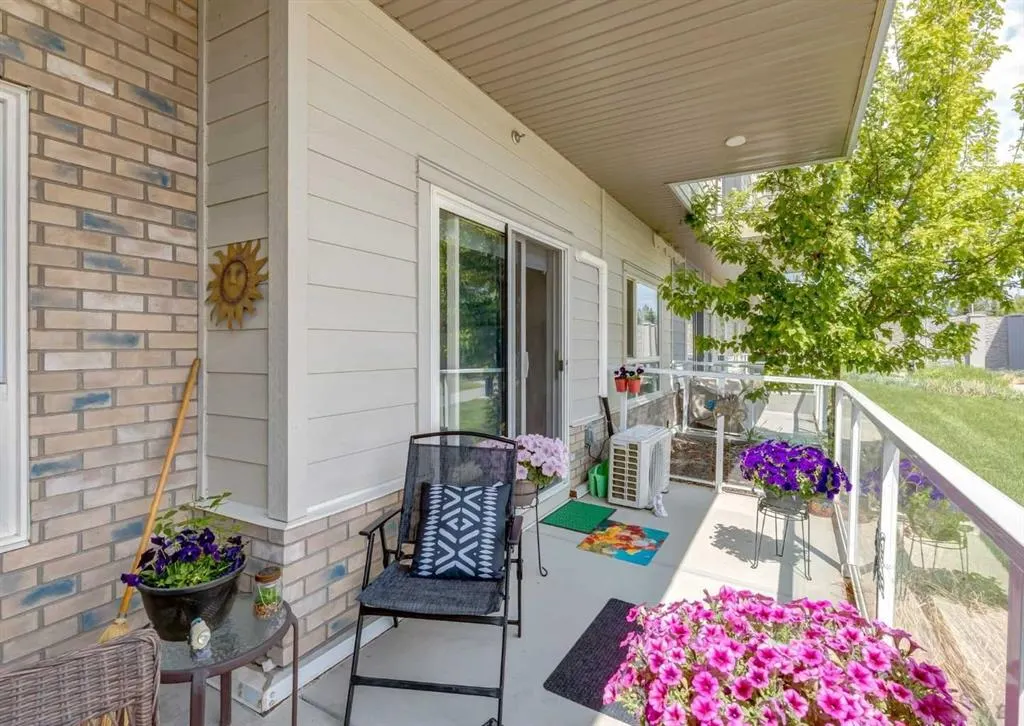 370 Harvest Hills Common NE, #113