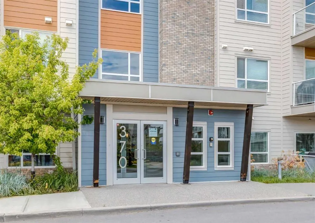 370 Harvest Hills Common NE, #113