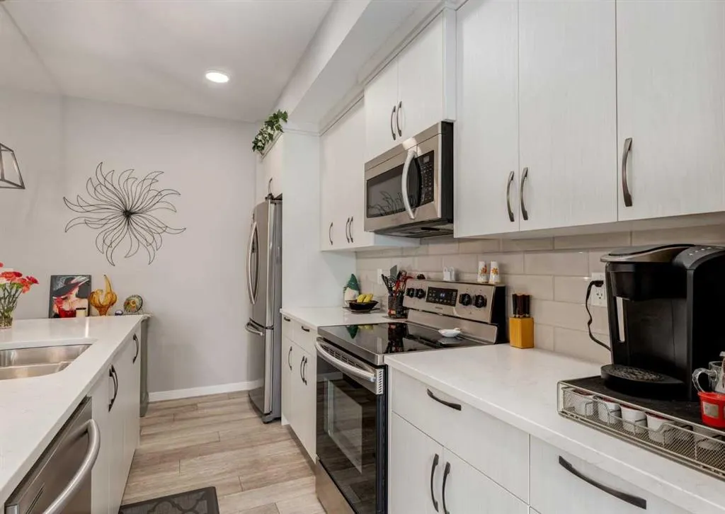 370 Harvest Hills Common NE, #113