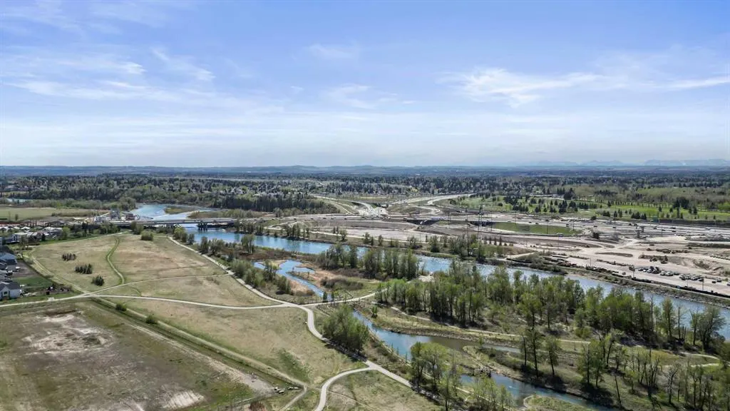 211 Quarry Way SE, #205
