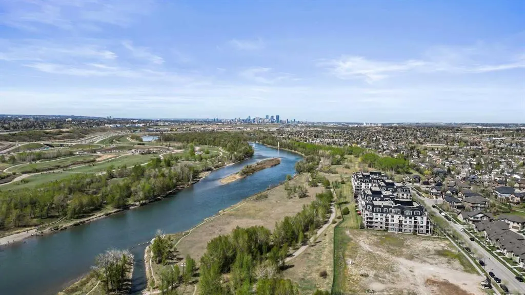 211 Quarry Way SE, #205