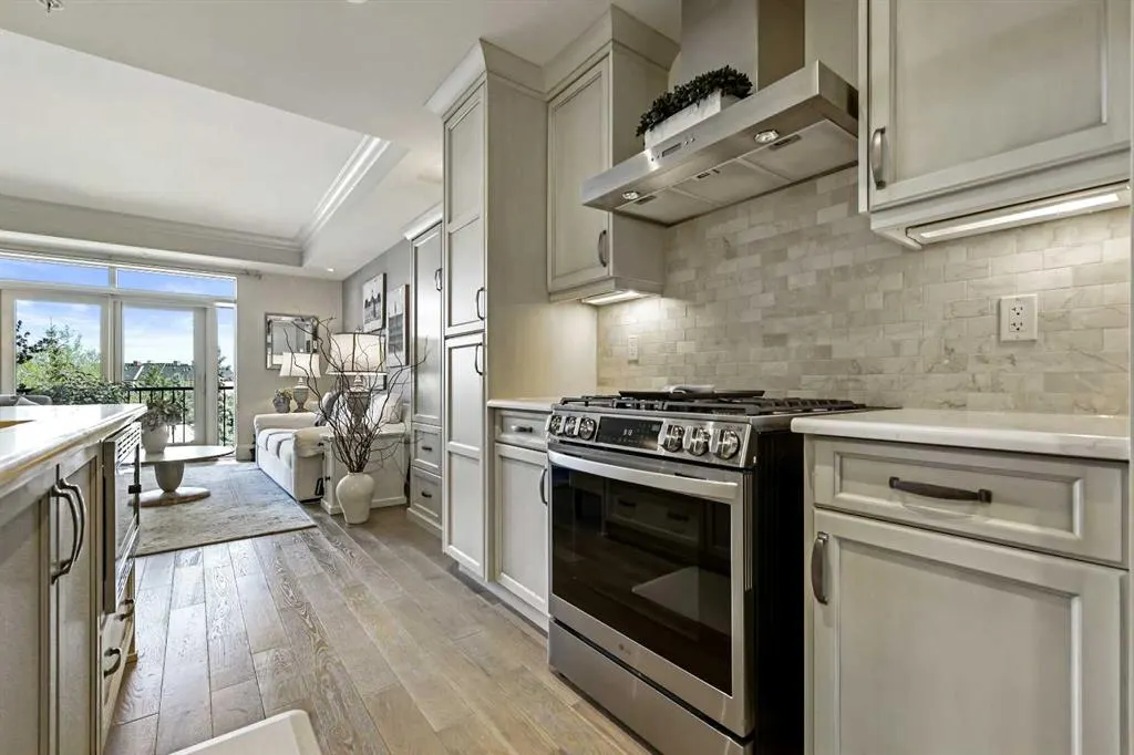 211 Quarry Way SE, #205