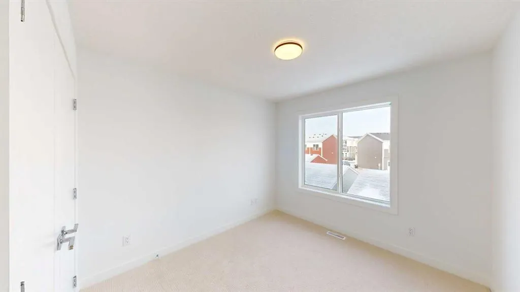 156 Cornerstone Grove NE