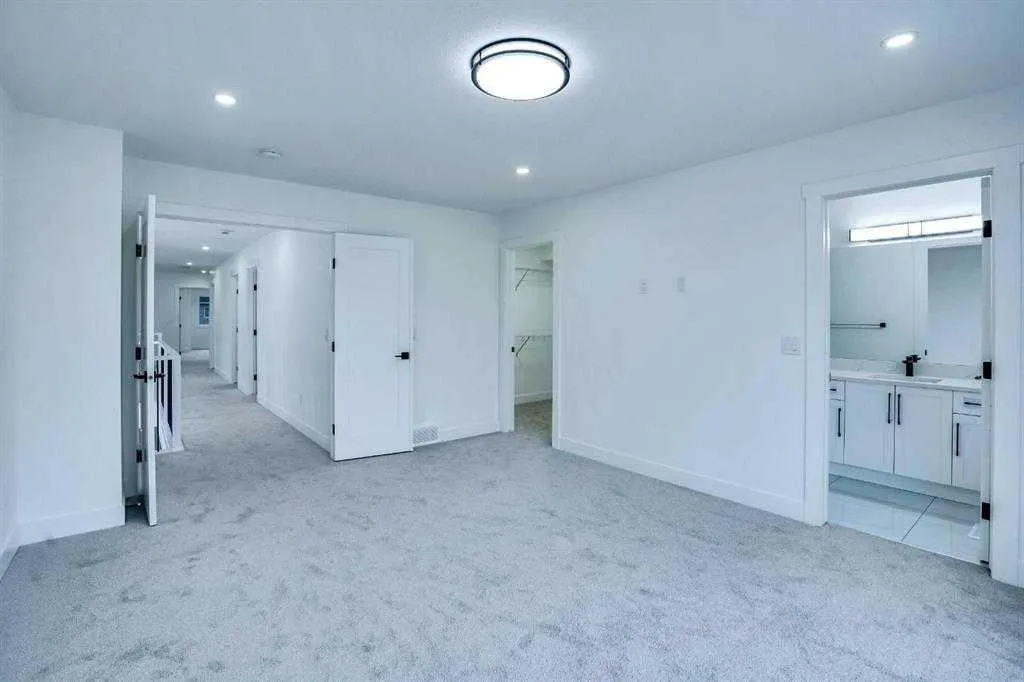 28 Saddlecrest Manor NE