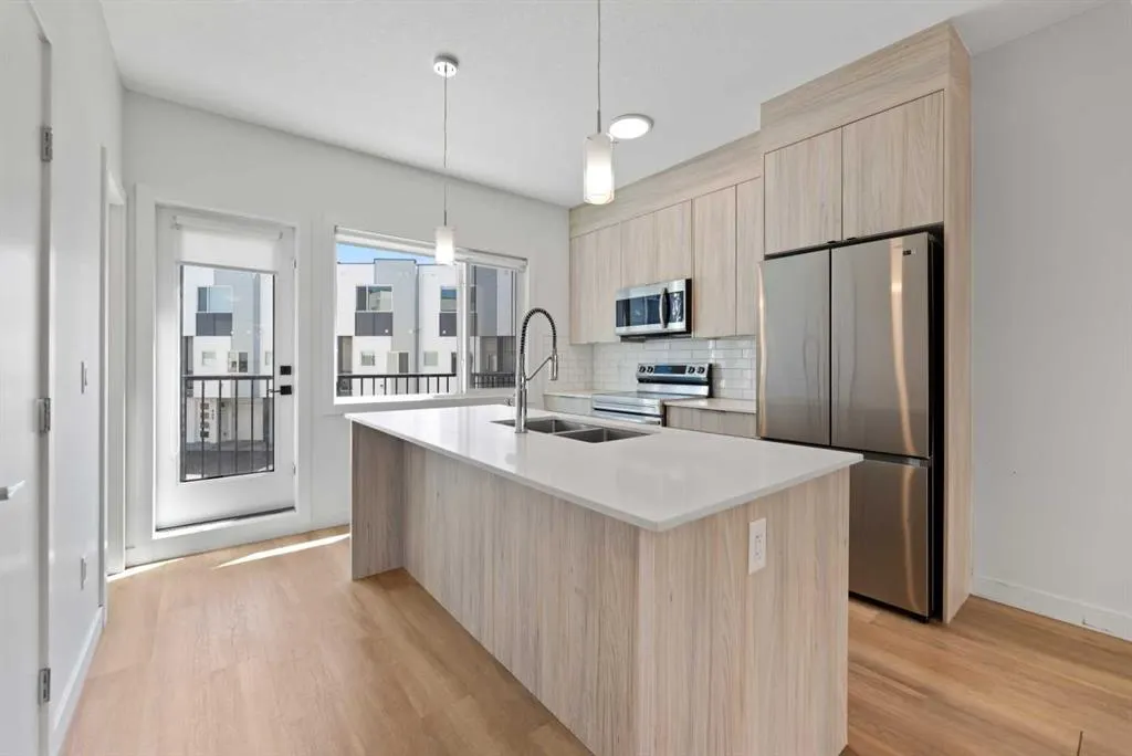 101 Panatella Square NW, #302