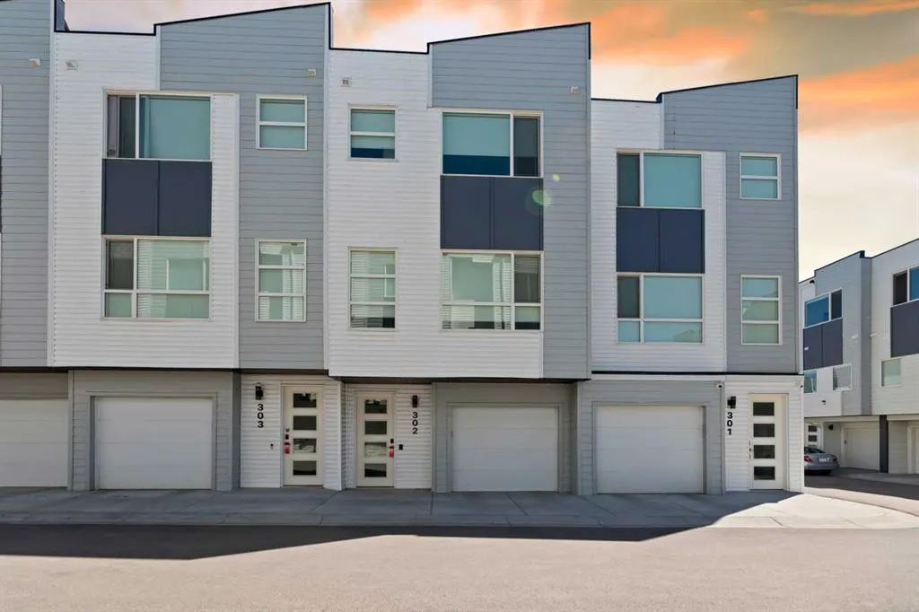101 Panatella Square NW, #302