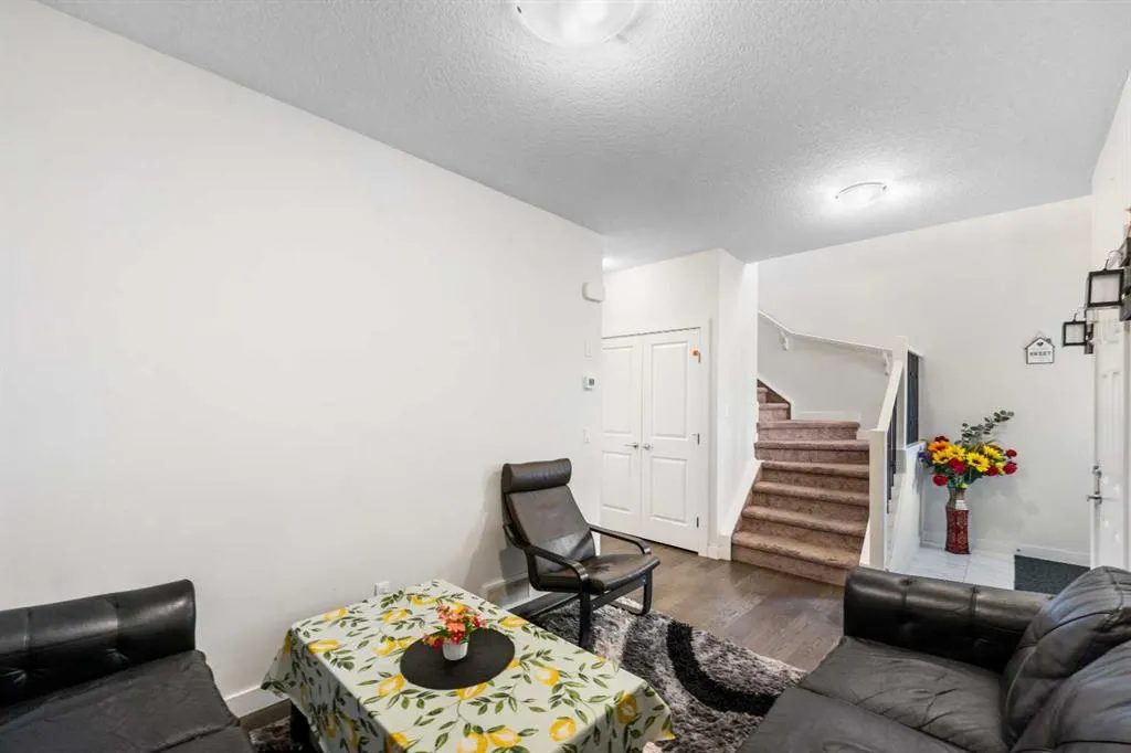 235 Saddlestone Grove NE
