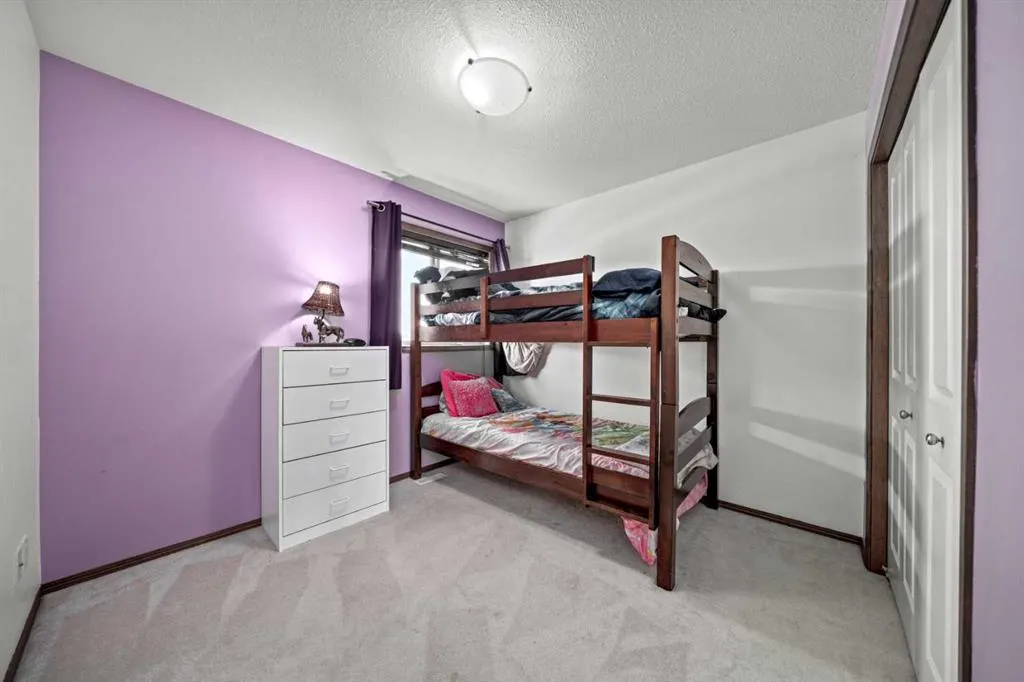 10 Crystalridge Bay