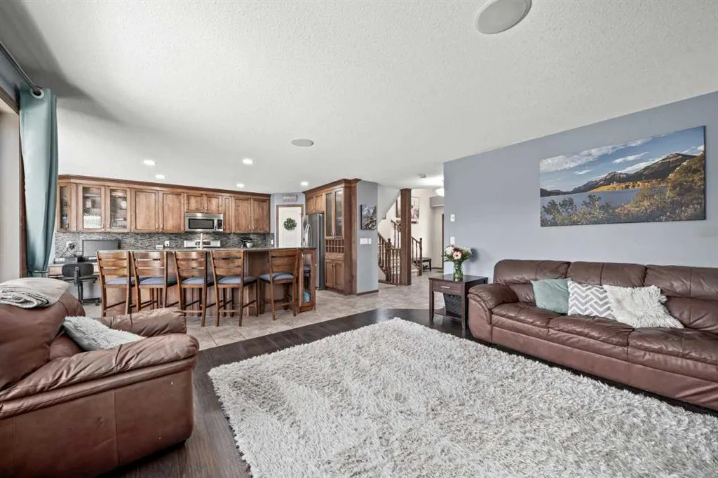 10 Crystalridge Bay