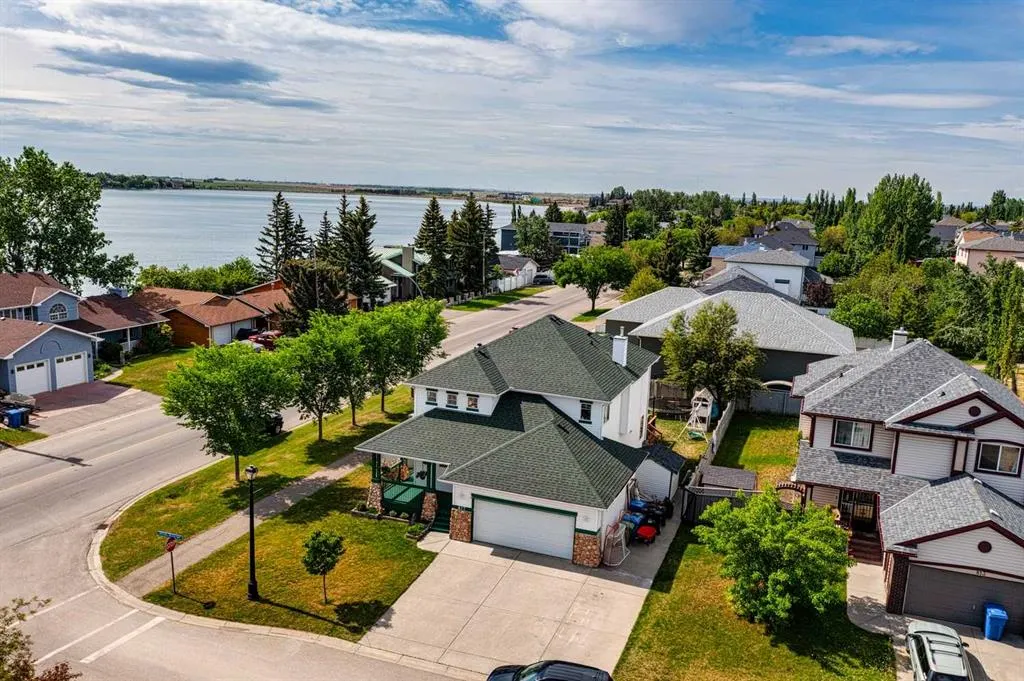 817 Crystal Beach Bay