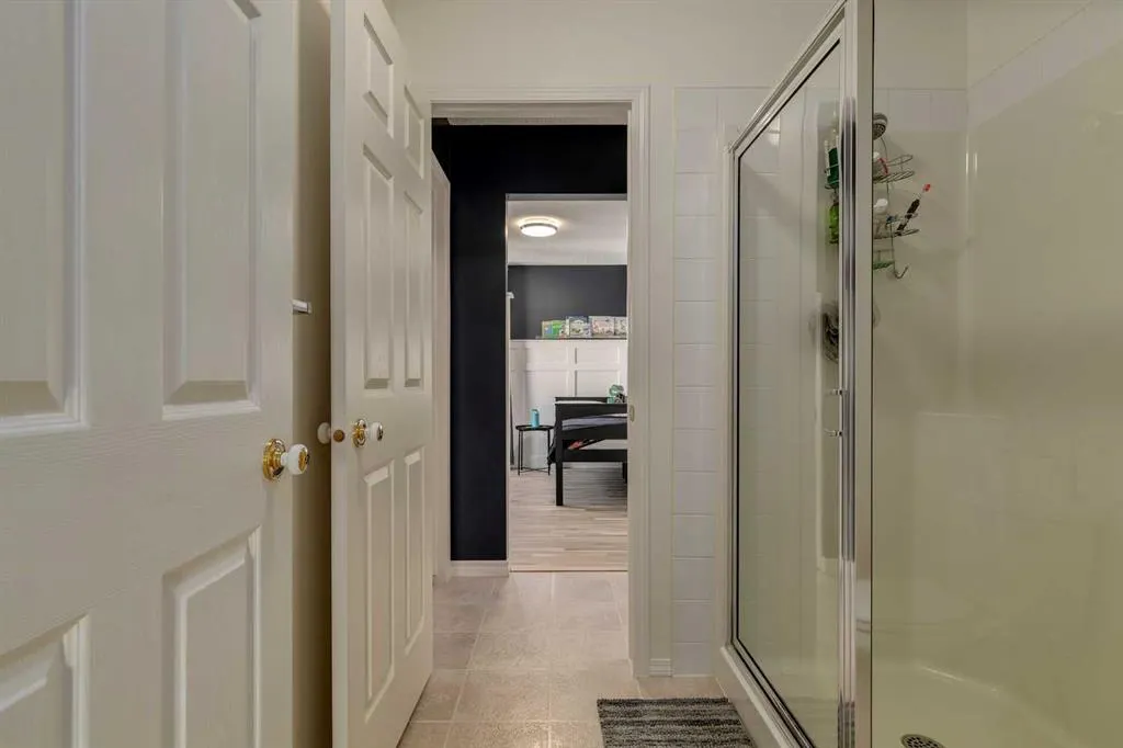 817 Crystal Beach Bay