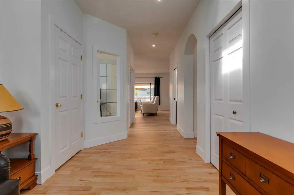817 Crystal Beach Bay