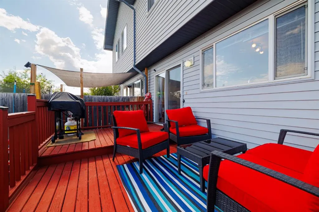 362 Elgin View SE