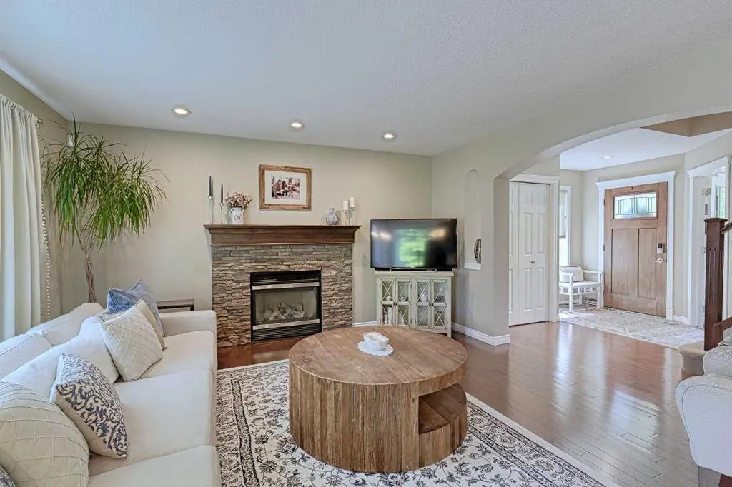 179 West Lakeview Passage
