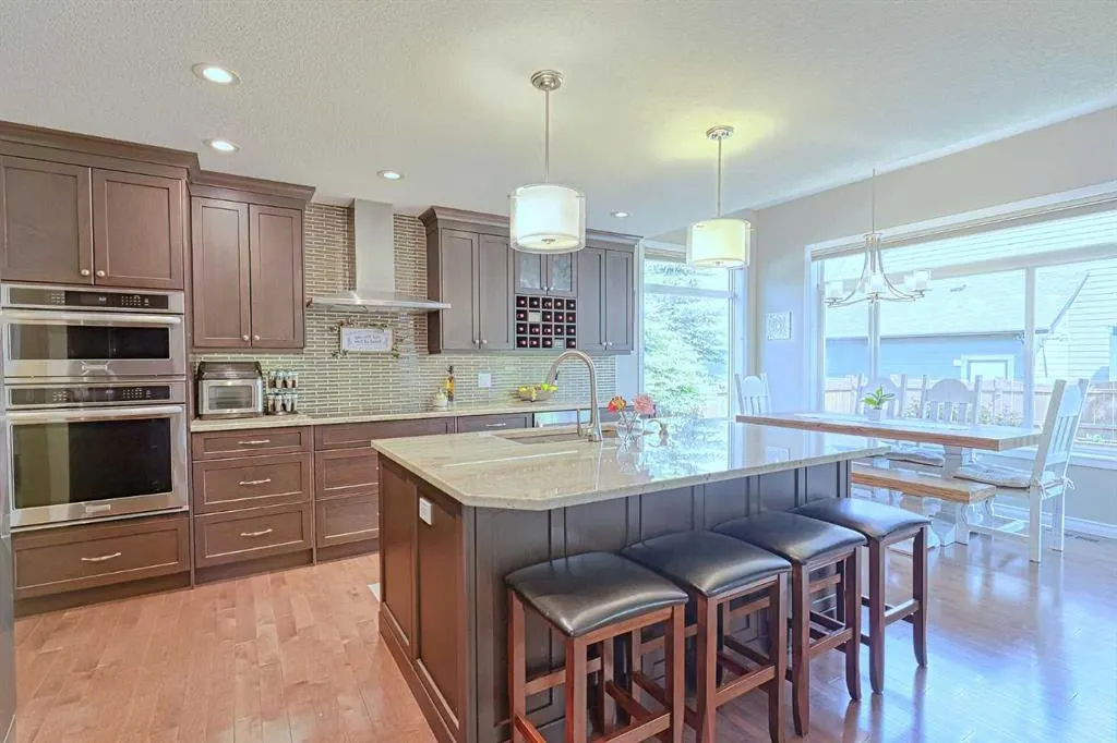 179 West Lakeview Passage