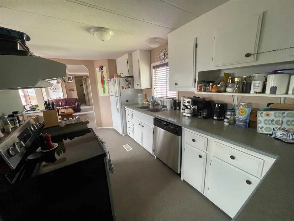 39 Southridge Crescent