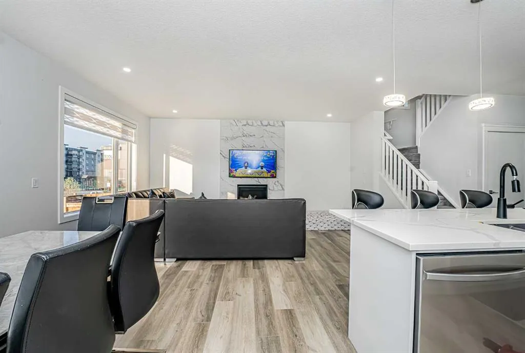 236 Dawson Harbour Heights