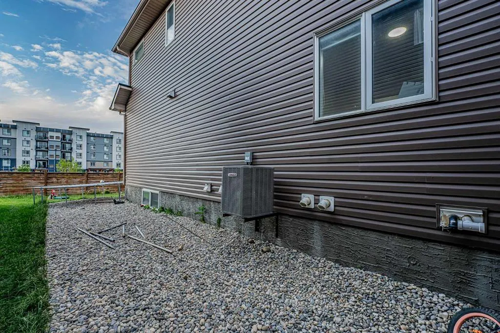 236 Dawson Harbour Heights
