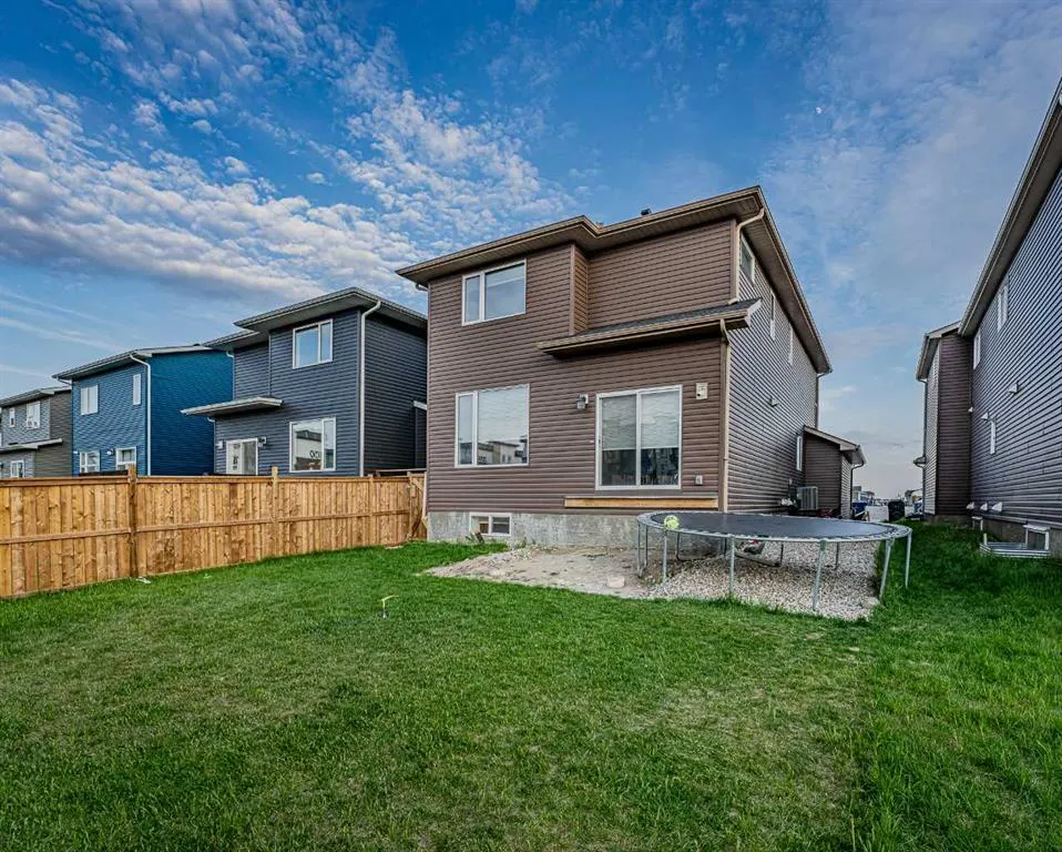 236 Dawson Harbour Heights