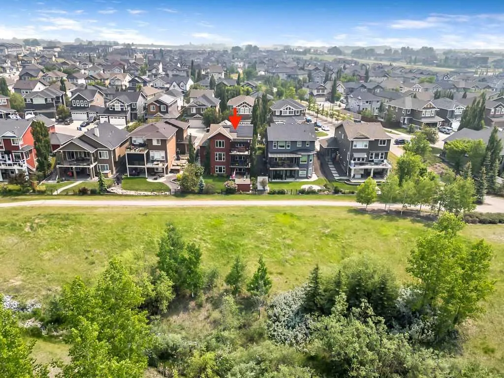 128 Drake Landing Terrace