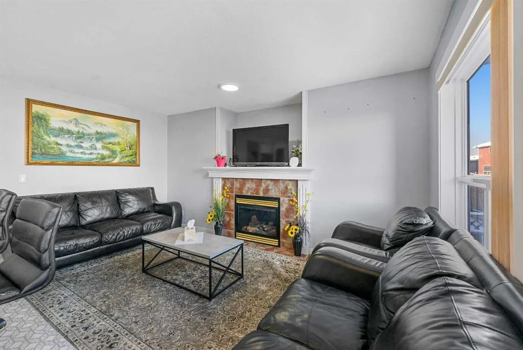 216 Tarawood Place NE