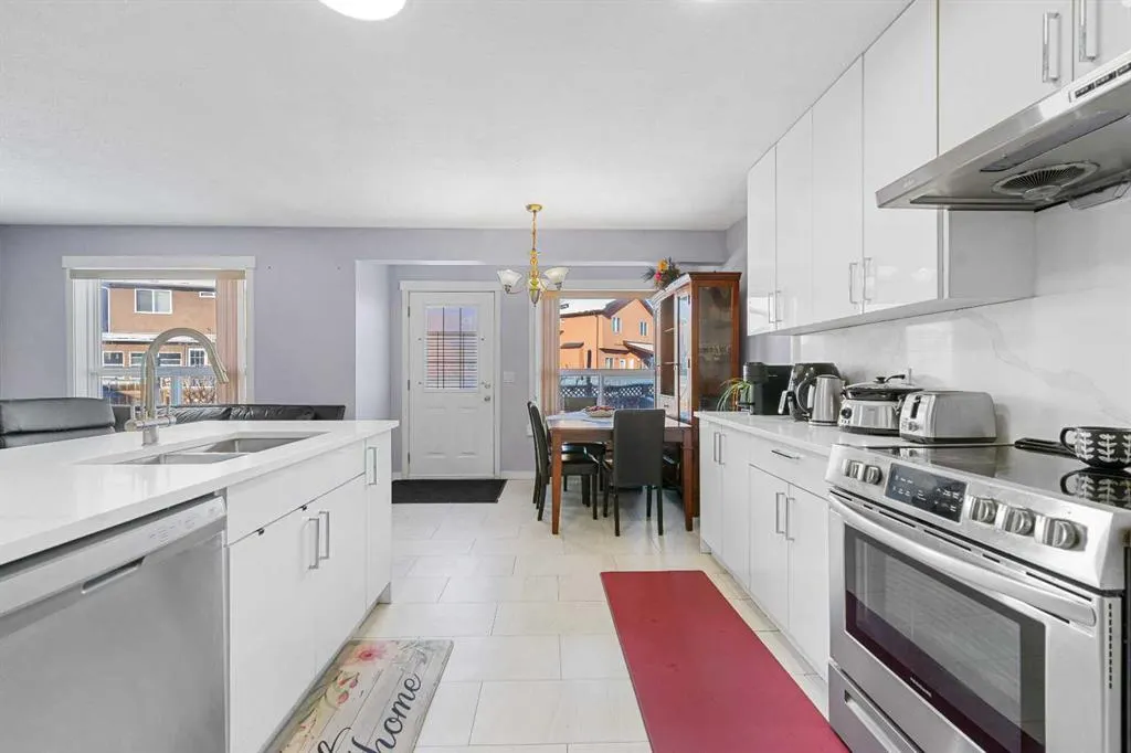 216 Tarawood Place NE